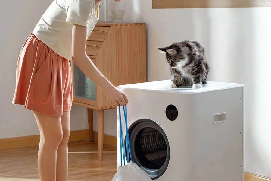 pet safe self cleaning litter box